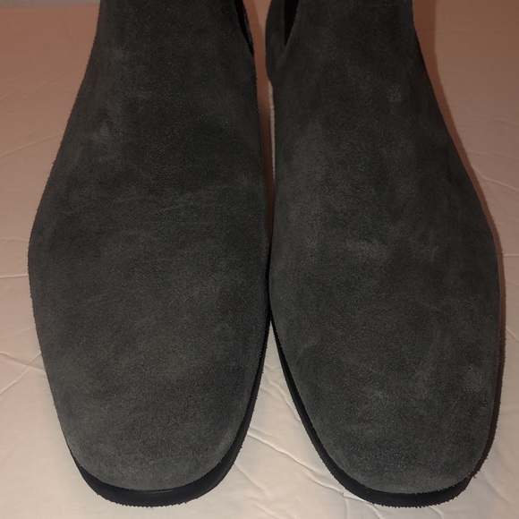EXPRESS Gray Genuine Suede Chelsea Boots